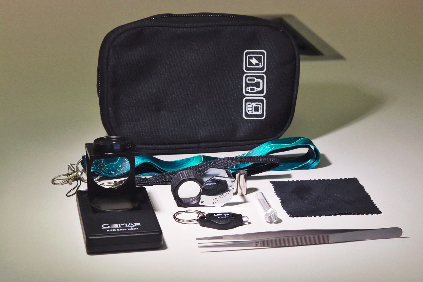 GeoGems Mini Kit Découverte kit gemmologie 5 pierres loupe